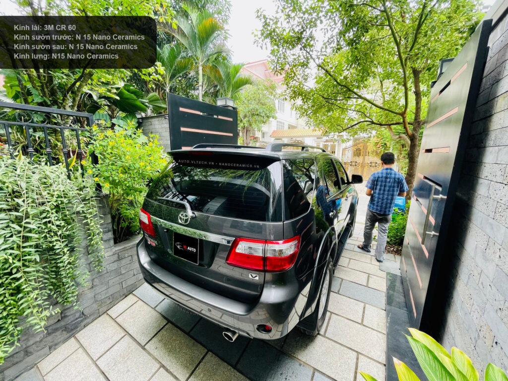 Phim cách nhiệt Toyota Fortuner