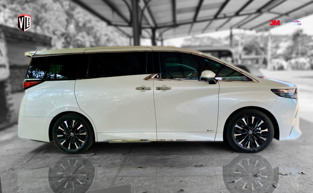 Toyota Alphard white 4
